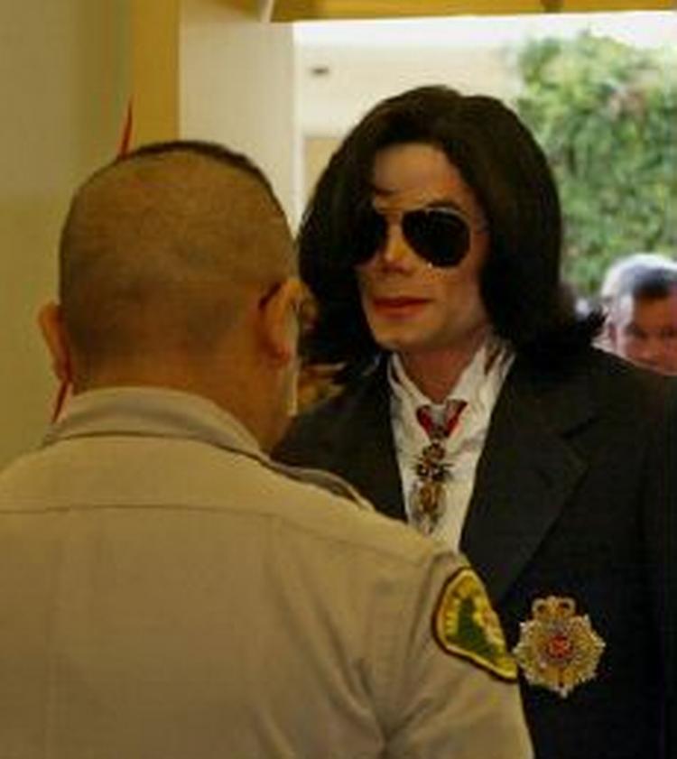 Nye anklager for overgreb på mindreårige mod Michael Jackson, der kalder alle anklagerne 'en stor løgn'.- Arkivfoto :AP 