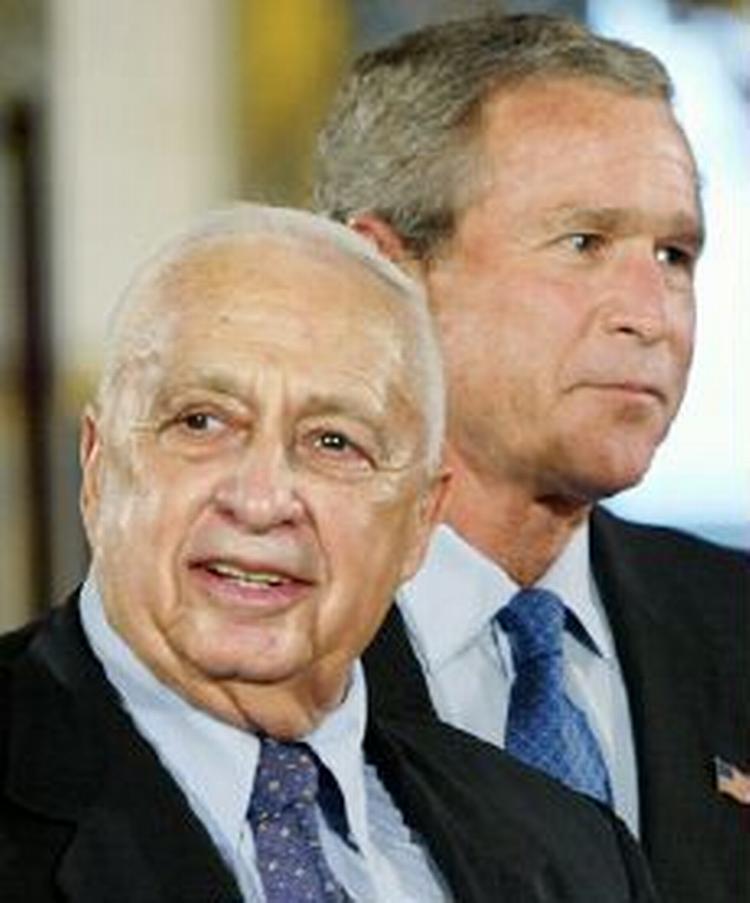 Ariel Sharon og George W. Bush. - Foto: AP 