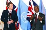 Tony Blair og Kofi Annan har holdt et fælles pressemøde i New York. - Foto: AP 