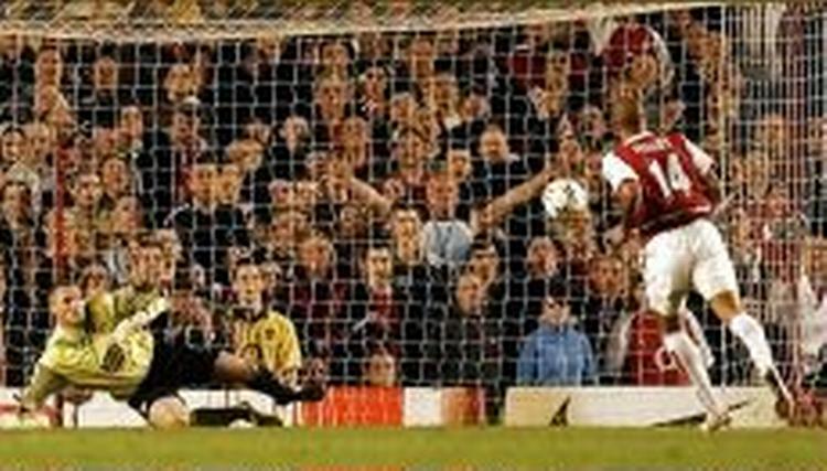Henry scorer sit andet mål på straffespark. - Foto: AP 