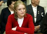 Sabine Dardenne under dagens retsmøde i Belgien, hvor den nu 20-årige pige atter udspurgte sin bortfører. - Foto: AP 