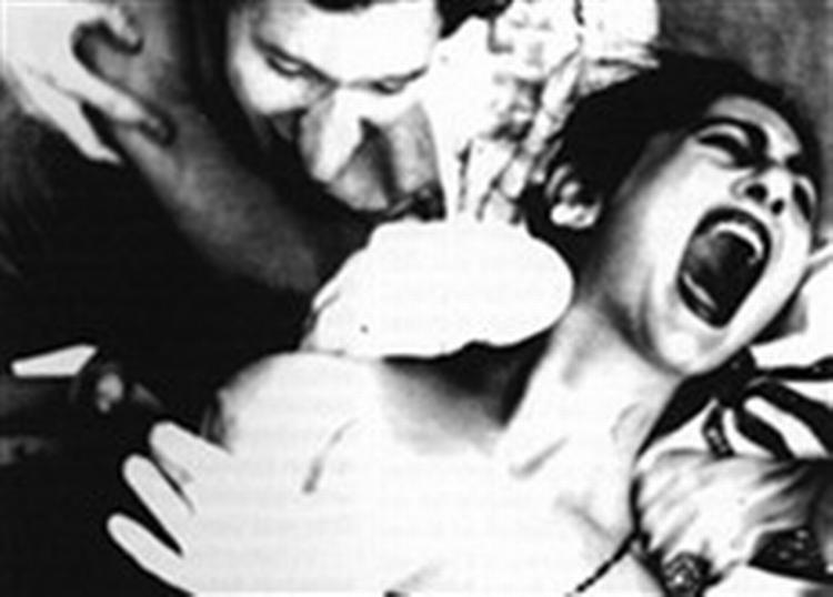 Jack Smiths avantgardistiske leg med seksuel identitet i 'Flaming Creatures' fra 1963. 
