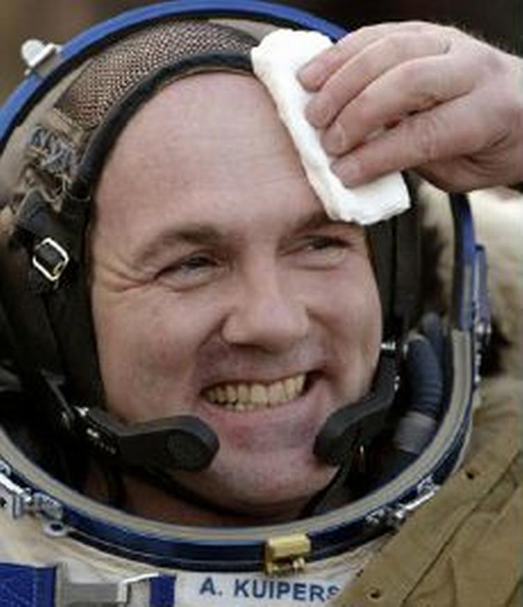 Andre Kuipers var glad over igen at være på jorden. - Foto: AP 