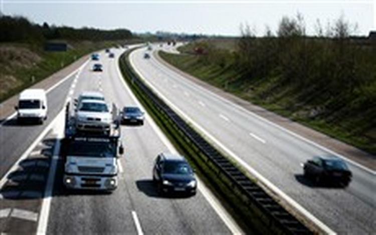Rådet for Større Færdselssikkerhed mener, at det er noget rod med skilte der viser 120 km/. - Foto: Hilde Lillejord 