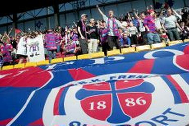 Frems fans skal nok indstille sig på, at deres hold rykker ned. - Foto: Thomas Borberg 