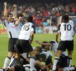 Valencia jubler over en scoring. - Foto: AP 