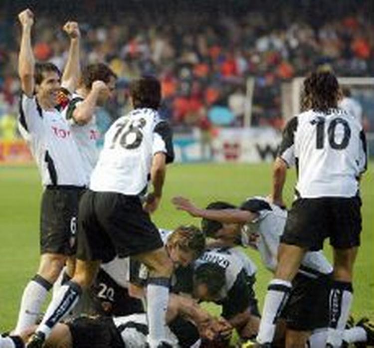 Valencia jubler over en scoring. - Foto: AP 
