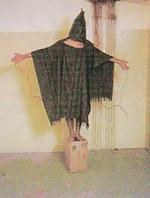 Irakisk fange i Abu Ghraib-fængslet. - Foto: AP 