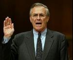 »Jeg tager det fulde ansvar«, sagde Donald Rumsfeld efter han havde aflagt ed foran Senatets forsvarsudvalg. - Foto: AP 