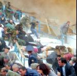 Folk flygtede i panik straks efter bomben eksploderede. - Foto: AP 
