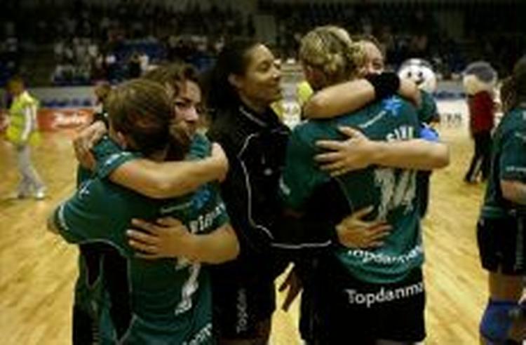 Viborg kunne juble over et fantastisk comeback i kampen, der var til guld. Foto: Jens Dresling 