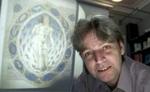 Astrologen Christian Borup fra TV 2-programmet 'Den 6. Sans' forudser, at Frederik først vil indgå et alvorligt og bindende ægteskab i 2005 eller 2006. - Foto: Jesper Stormly Hansen 