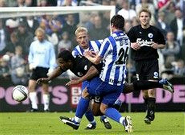 FC Københavns Álvaro Santos var igen den store oplevelse på et FC København-hold, der spillede sig tæt mesterskabet.   Foto: Lars Skaaning 