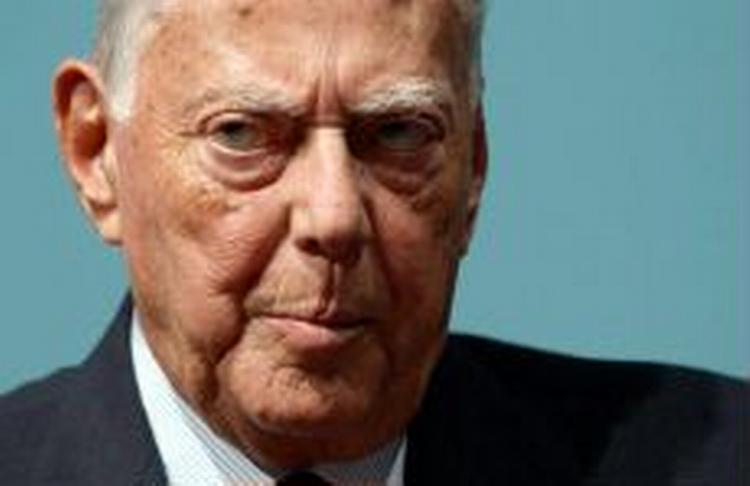 Formanden for bilfabrikken Fiat, Umberto Agnelli, er død af kræft i en alder af 69 år. - Arkivfoto: AP 