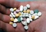 Ecstasy og amfetamin er blevet et våben i unge pigers kamp mod de overflødige kilo. 