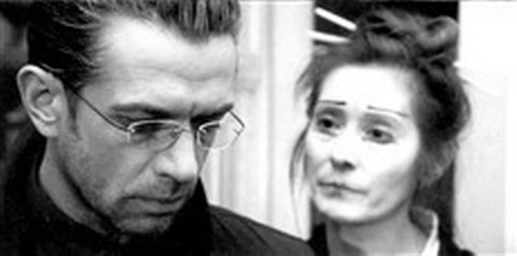 Den unge Platon Makovskij, spillet af Vladimir Mashkov, finder en smart fidus til at tjene penge i det kaotiske ingenmandsland mellem opløsning og overgang til frie markedskræfter efter Sovjetunionens fald. - Foto: Marco Film 