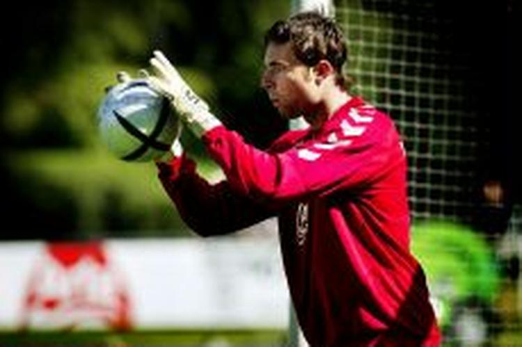 EM-holdet træner i Vedbæk i disse dage. Her målmand Stephan Andersen. - Foto: Martin Lehmann 