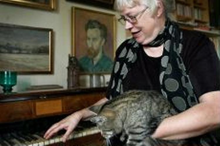 Fredag forsvarer Dorthe Falcon Møller sin doktordisputats om danske pianoforter. - Foto: Hilde Lillejord 