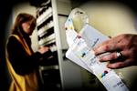 Dosispakket medicin er et effektivt middel til at undgå fejl. Sønderbro Apotek i København er et af de 13 apoteker i landet, der leverer til de øvrige apoteker.   Foto: Martin Lehmann 