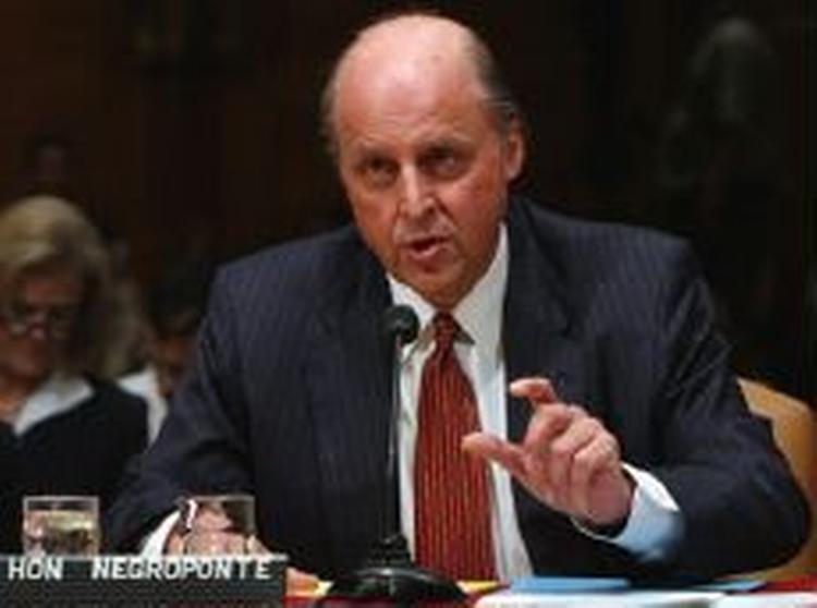 Den amerikanske FN-ambassadør John Negroponte tror, at aftalen falder på plads tirsdag. - Foto: AP 