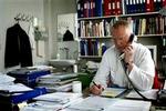 Lægers efteruddannelse og industriens markedsføring bør skilles ad, siger Ib Abildgaard Jacobsen, formand for Dansk Medicinsk Selskab.   Foto: Lars Skaaning 