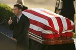 »Han er kommet hjem, han er fri«, sagde Ron Reagan i sin tale ved faderens begravelse. - Foto: AP 