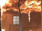 Brandmændene kunne ikke stoppe flammerne. - Foto: Localeyes 