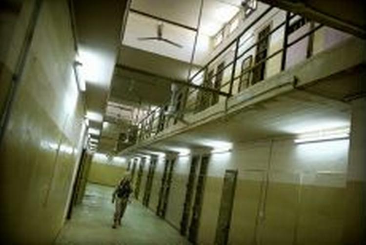 Abu Ghraib-fængslet i Bagdad, hvorfor mindst syv af de nye tilfælde af mishandling stammer fra. - Foto: AP 