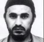 Amerikanerne har sat en dusør på 10 millioner dollars på jordaneren Abu Mussab al-Zarqawis hovede. Nu truer al-zarqawi med at dræbe Iraks premierminister.- Foto: AP 