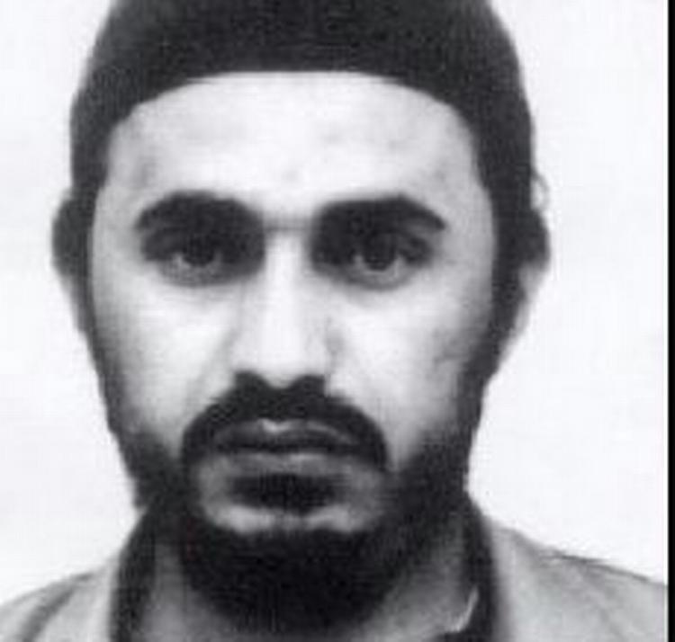 Amerikanerne har sat en dusør på 10 millioner dollars på jordaneren Abu Mussab al-Zarqawis hovede. Nu truer al-zarqawi med at dræbe Iraks premierminister.- Foto: AP 