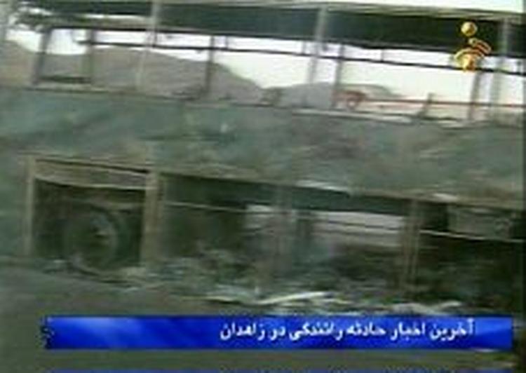 200 frygtes dræbt i en stor trafikulykke i Iran. - Foto: AP 