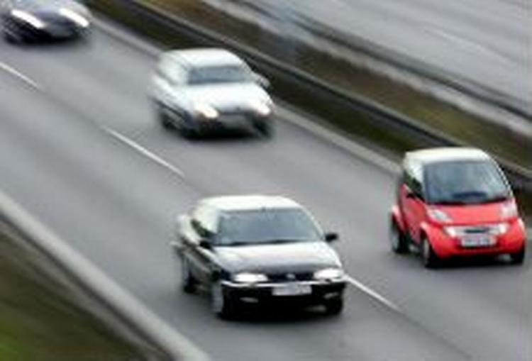 Gennemsnitshastigheden er faldet på de danske motorveje - godt hjulpet på vej af politiets skærpede kontrol. - Arkivoto: Jens Dresling 