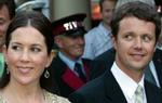 Frederik og Mary får en bryllupsgave mere; en tidsmaskine. Dog kun til nettet. - Arkivfoto: AP 