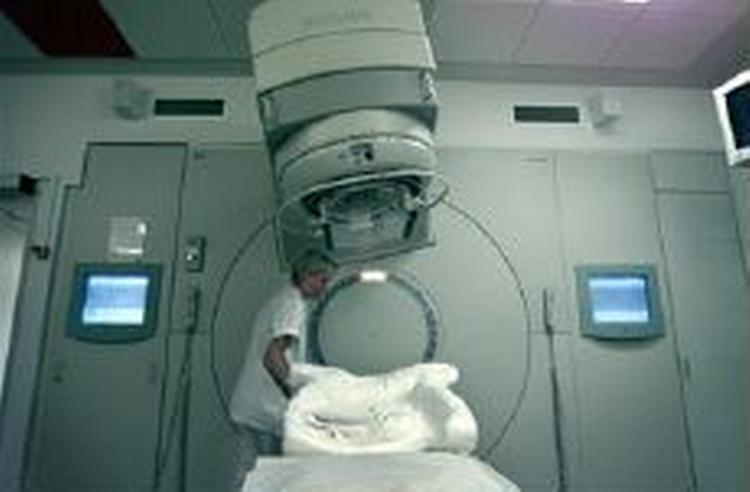 Strålekanon på Vejle Sygehus. - Arkivfoto: Claus Bonnerup 