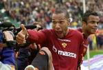 John Carew fortsætter karrieren i Besiktes - et af nordmandens krav var, at han fik trøje nr. 23. Det fik han. - Foto: AP 