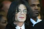 Michael Jacksons forsvarere kræver på linje med dommeren i sagen, at anklageskriftet bevares hemmeligstemplet. - Foto: AP 