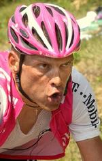 Jan Ullrichs angreb blev neutraliseret efter 60 kilometer. - Foto: AP 