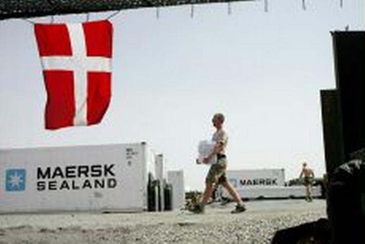 Camp Eden ligger i ørkenen 80 km nordvest for Basra, men skal efter planen flytte tættere på havnebyen. - Arkivfoto: Peter Hove Olesen 