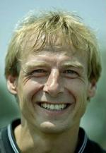 Ansættelsen af Klinsmann har udløst hård kritik, men flere tyske landsholdsspillere bakker offentligt op om den tyske eksbomber. - Foto: AP 