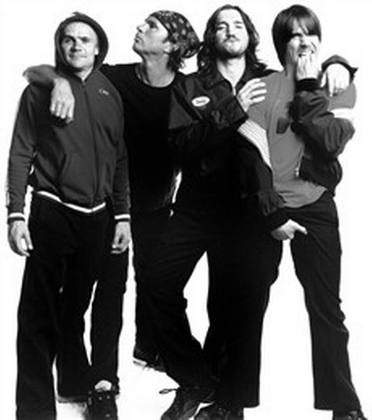 Red Hot Chili Peppers laver et sublimt rod. - PR-foto: Warner 