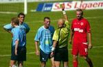 Randers' Ralf Pedersen får sit andet gule kort. - Foto: Rasmus Baaner 