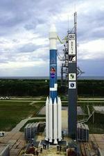 Messenger er klar til afsendelse, men NASA venter på bedre vejr. - Foto: AP 