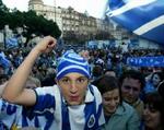 Portos fans jublede efter sejren i Champions League. Kort efter forsvandt træneren til Chelsea, og nu er den nytiltrådte træner Luigi Del Neri blevet fyret. - Foto: AP 