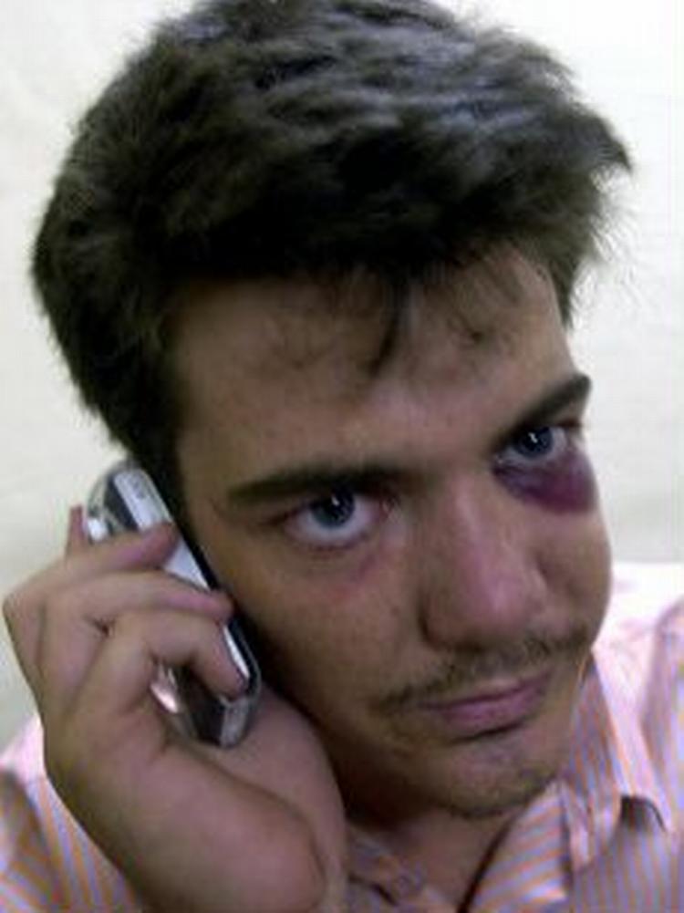 Politiken talte med James Brandon, mens han endnu var i al-Sadrmilitsens hovedkvarter. »De blev ved med at sige, at jeg var spion«.   Foto: AP 