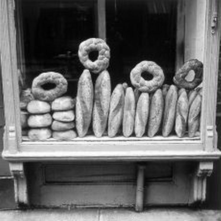 GODE KRUMMER. Baguetten er en uundværlig del af det franske hverdagsliv. Foto: Francis Hammond 