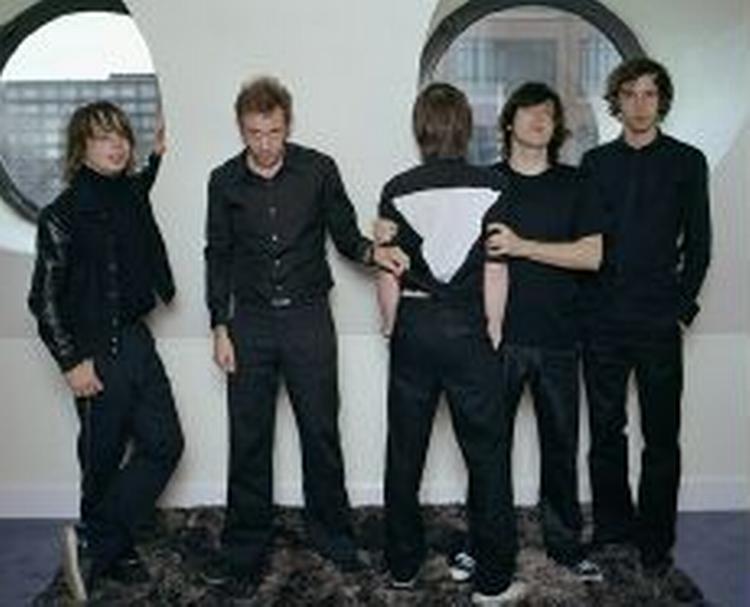 - PR-foto 