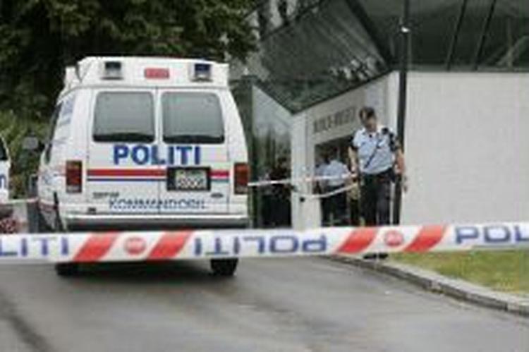 Politiet ankom efter to minutter. - Foto: AP 