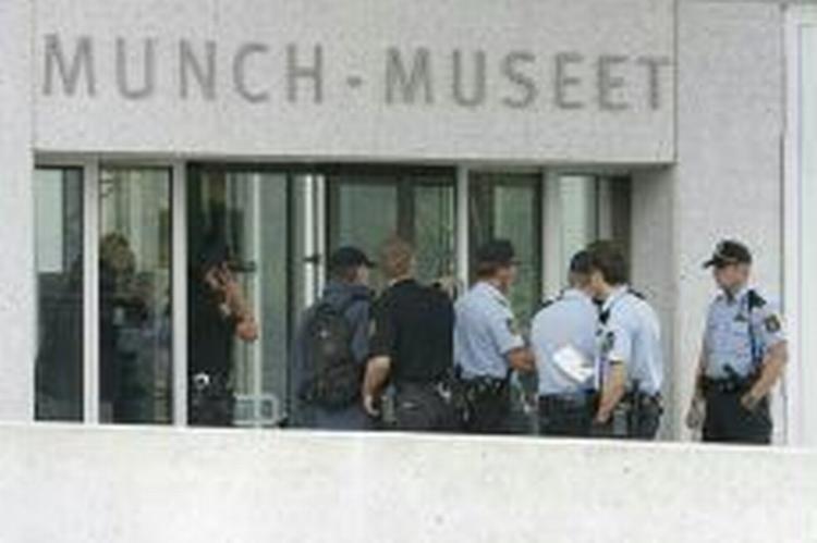 Munch-museet i Oslo holdt lukket dagen efter kunstrøveriet. - Foto: AP 