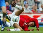 Uniteds Christiano Ronaldo slår kolbøtter mod Blackburn. - Foto: AP 