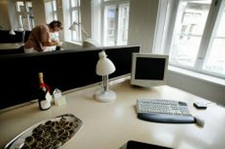 Til sammen har forskernes arbejde resulteret i 300 værker, 300 forelæsninger og stemplet »succes« i en international evaluering. Men nu er det slut. - Foto: Jan Grarup 